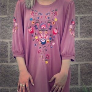 {Boutique} floral embroidered dress